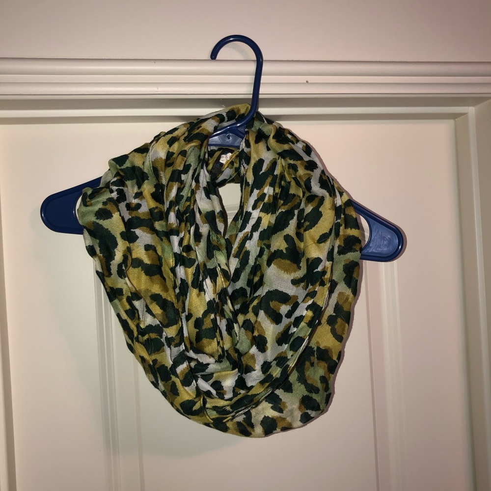 Green Scarf